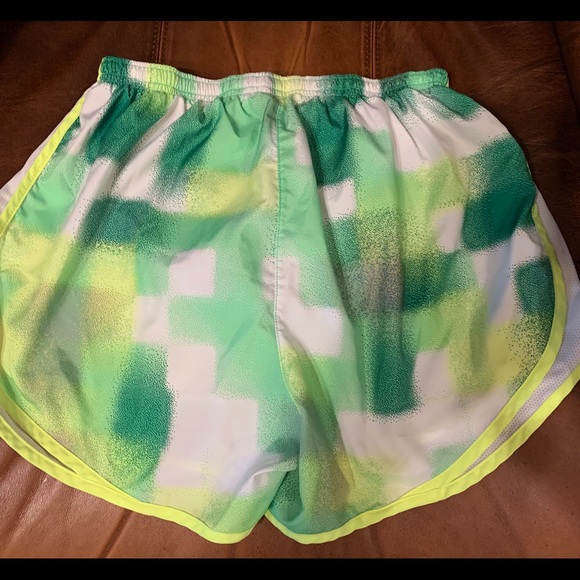 Nike dri fit running shorts - Picture 2 of 4